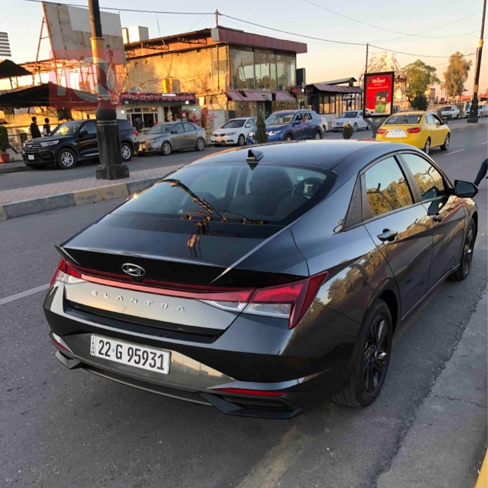 هیوندای ئەلەنترا
